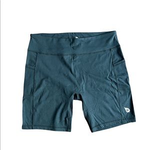 Baleaf Womens Black Biker/ Workout Shorts W Leg Pockets Size X large